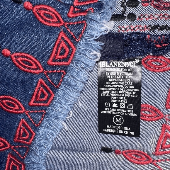 Blank NYC Embroidered Blue Denim Top With Red Aztec Design Womens size Medium - Picture 7 of 7